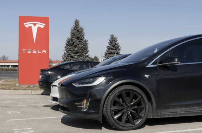  Tesla 開冷氣會唔會好快冇電？5 個常見續航力損耗原因一次睇清 (2025 全方位指南)