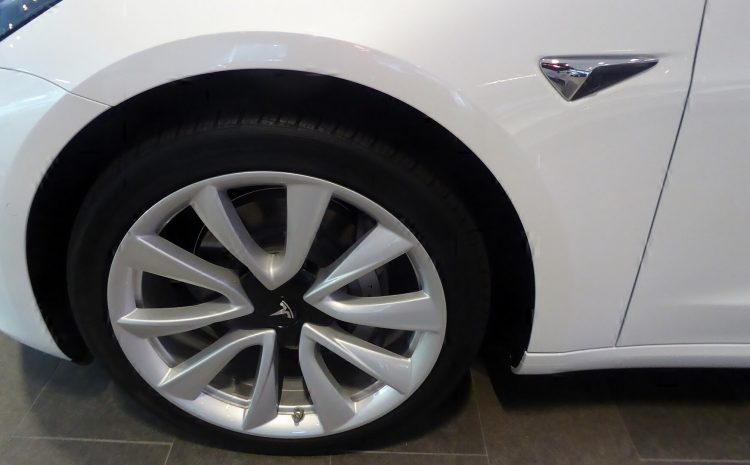  【2026 Tesla煞車皮／煞車碟更換全攻略】幾時要換？厚度標準、5大警號同收費參考一次睇清