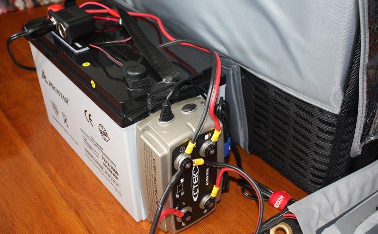  【2026 Tesla低壓電池全攻略】開唔到門、遙控失靈？12V電池壞前8大警號＋更換收費參考